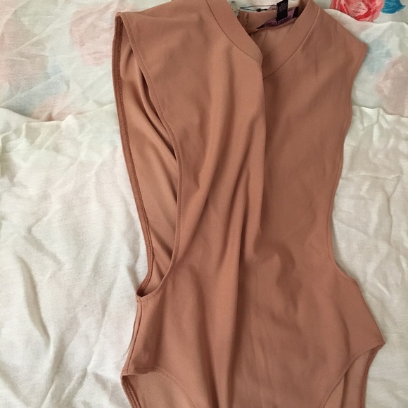 Open side bodysuit - medium - Picture 6 of 8